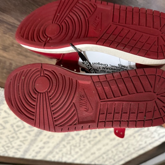 Nike air Jordan Red and Cream Sneakers - Picture 9 of 9